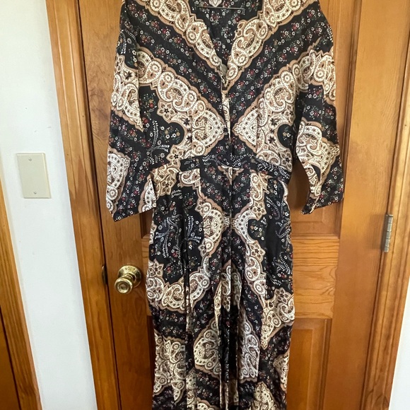 Black and Cream Paisley Dress - Picture 6 of 7